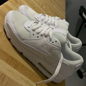 Off White Women’s Nike Air Max